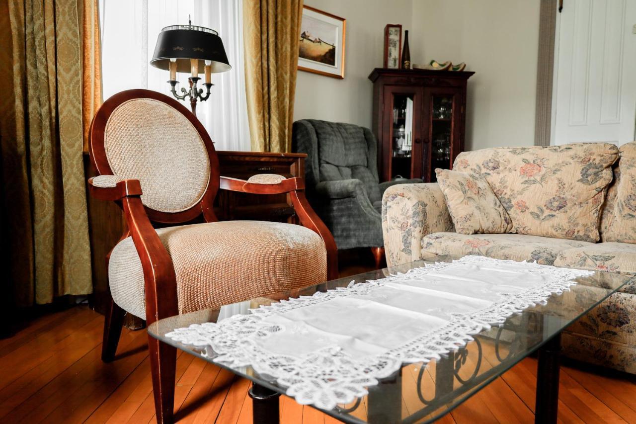 Chez L'Doc Bed & Breakfast Saint-Prosper Ngoại thất bức ảnh